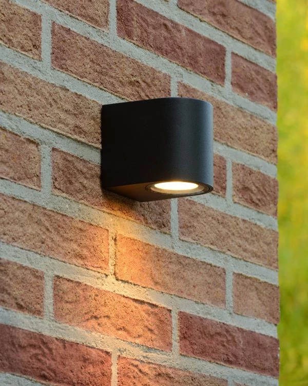 Lucide ZORA-LED - Wall spotlight / Wall light Indoor/Outdoor - LED Dim. - GU10 - 1x5W 3000K - IP44 - Black - atmosphere 1